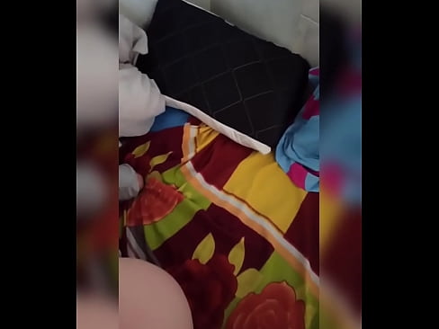 ❤️ Myn keamergenoat bliuwt allinnich thús want har man giet op fakânsje en ik nim de kâns oan om har te neuken en har kont fol mei molke ❤ Homemade porno by wy ❌
